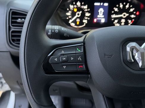 New 2025 RAM ProMaster 2500 w/ Convenience Group FWD image 9
