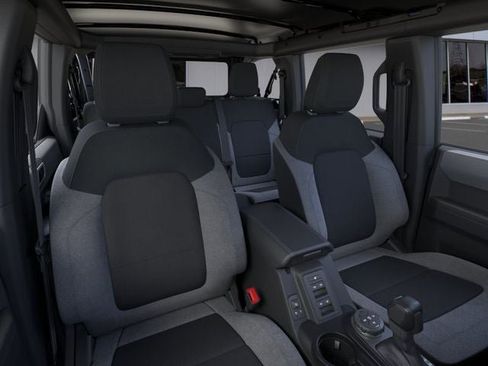 New 2025 Ford Bronco 4-Door image 10
