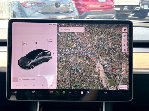 Used 2020 Tesla Model 3 Standard Range Plus image 12