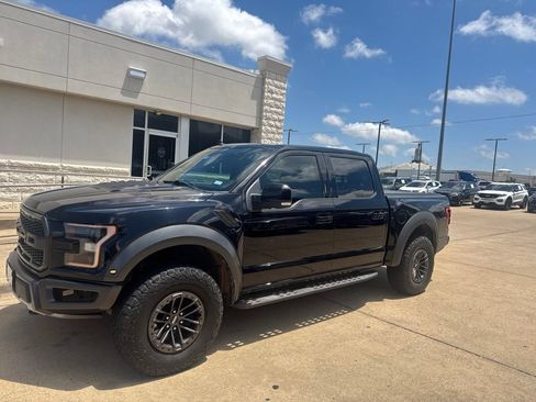 Used 2020 Ford F150 Raptor w/ Equipment Group 802A Luxury AWD/4WD image 1