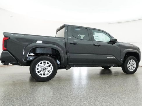 New 2025 Toyota Tacoma SR5 image 23