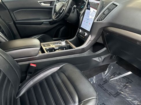 Used 2024 Ford Edge SEL AWD/4WD image 17