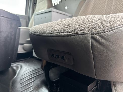 Used 2021 Chevrolet Express 3500 w/ Driver Convenience Package image 13