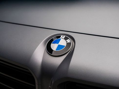 Used 2024 BMW M2 w/ Lighting Package RWD image 21