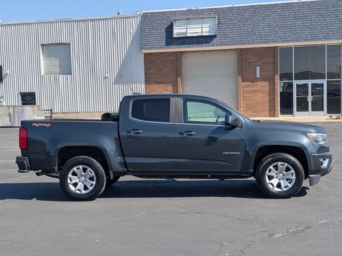 Used 2018 Chevrolet Colorado LT w/ LT Convenience Package AWD/4WD image 2