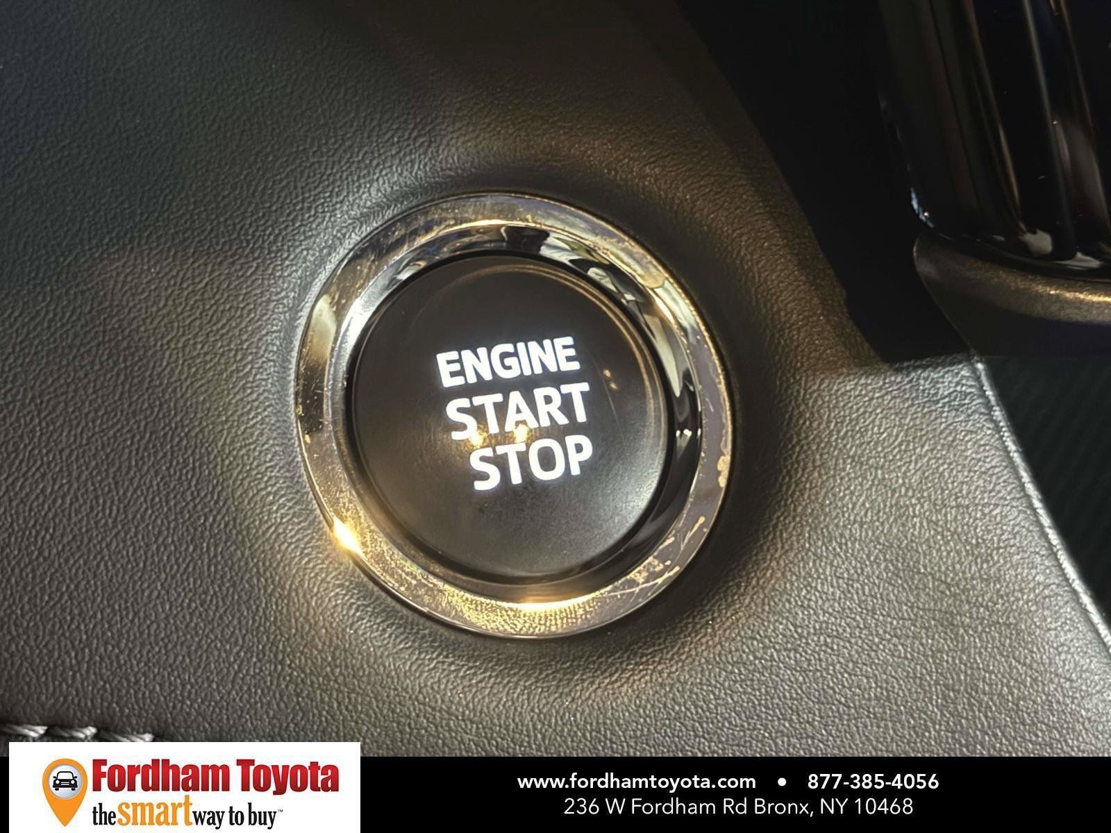 Used 2023 Toyota Highlander LE AWD/4WD image 24