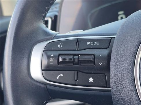 Used 2024 Kia Sportage EX image 20
