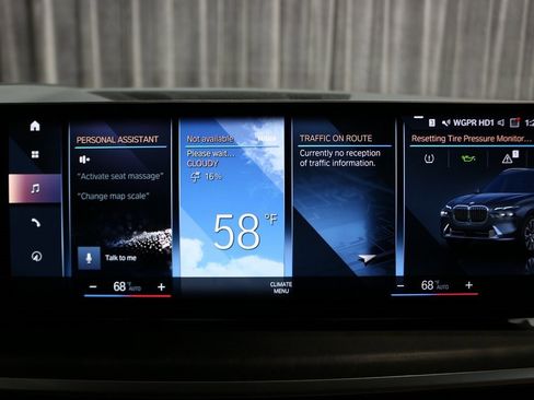 Certified 2023 BMW X7 xDrive40i w/ Executive Package image 27