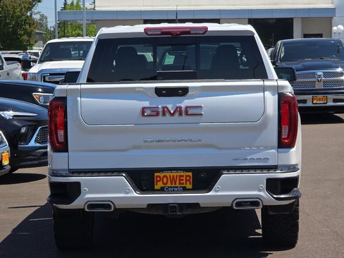 Used 2024 GMC Sierra 1500 Denali w/ Denali Reserve Package AWD/4WD image 5