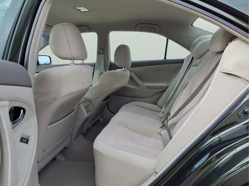 Used 2011 Toyota Camry LE w/ LE Extra-Value Pkg image 10