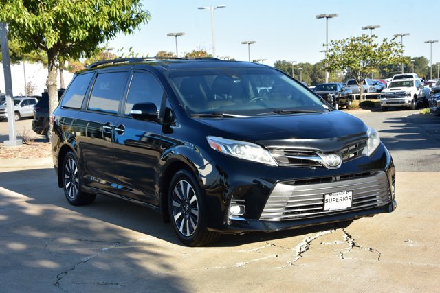 Used 2019 Toyota Sienna Limited Premium FWD image 3