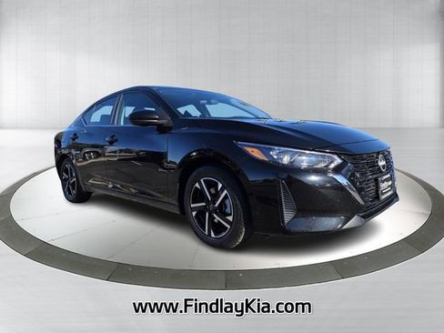 Used 2024 Nissan Sentra SV image 3