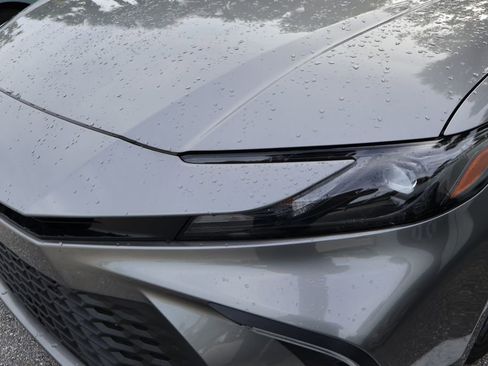 Used 2025 Toyota Camry SE w/ Convenience Package FWD image 3