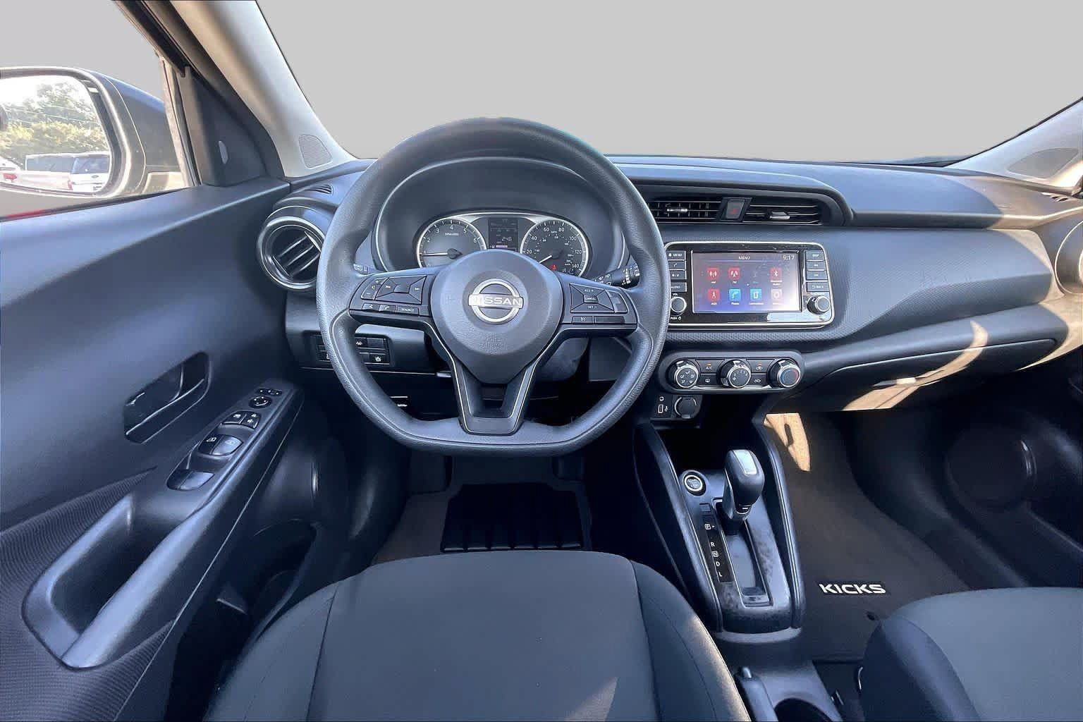 Used 2025 Nissan Kicks Play S FWD image 6