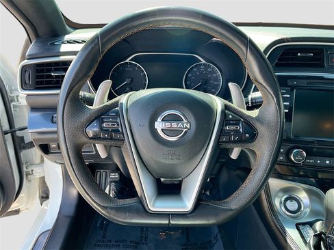 Used 2023 Nissan Maxima SR w/ Sport Mat Group image 11