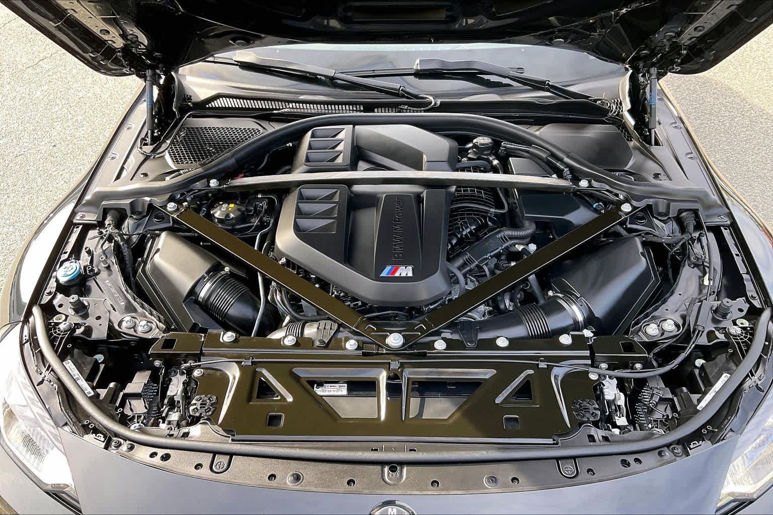Used 2025 BMW M2 w/ Lighting Package RWD image 29
