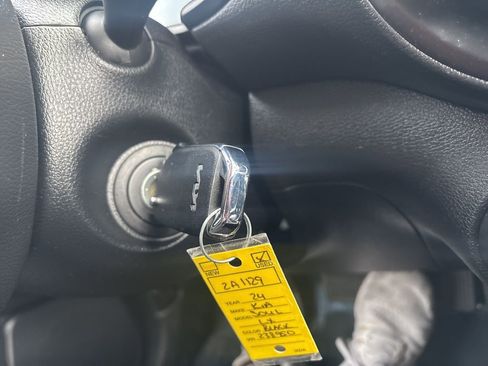 Used 2024 Kia Soul LX w/ Option Group 015 image 25