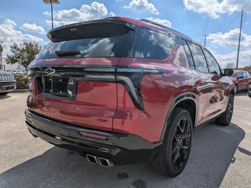 Used 2024 Chevrolet Traverse RS image 4