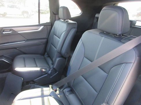 New 2026 GMC Acadia Elevation w/ Black Edition FWD image 14