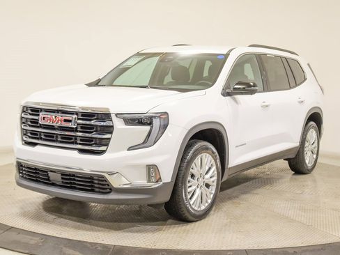 Used 2024 GMC Acadia Elevation image 6