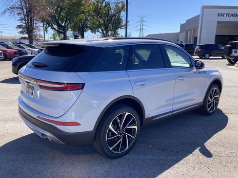 New 2026 Lincoln Corsair Reserve image 3