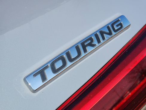 Used 2022 Honda Civic Touring image 16