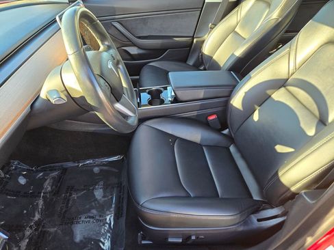 Used 2018 Tesla Model 3 Long Range image 10