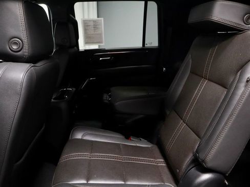 Used 2025 Chevrolet Suburban High Country w/ Sun And Tow Package AWD/4WD image 24