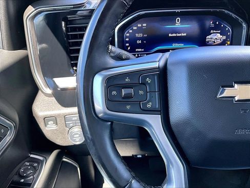 Used 2025 Chevrolet Silverado 1500 LT AWD/4WD image 22