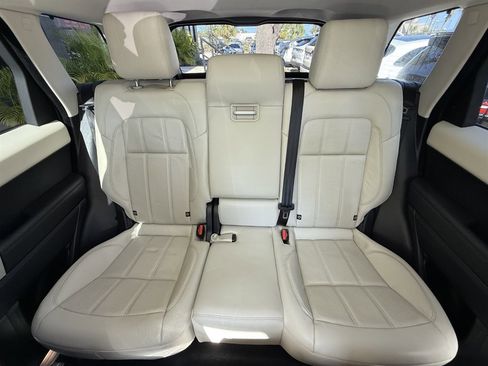 Used 2018 Land Rover Range Rover Sport HSE image 15