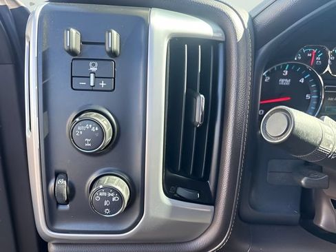 Used 2018 GMC Sierra 1500 SLT AWD/4WD image 19