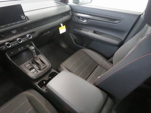Used 2024 Honda CR-V Sport image 13
