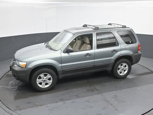 Used 2007 Ford Escape XLT image 31