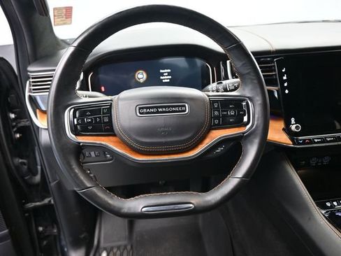Used 2022 Jeep Grand Wagoneer Series III image 11