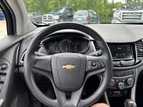 Used 2019 Chevrolet Trax LS w/ LPO, Protection Package AWD/4WD image 19