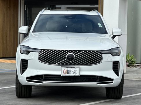 New 2026 Volvo XC90 B6 Plus image 3