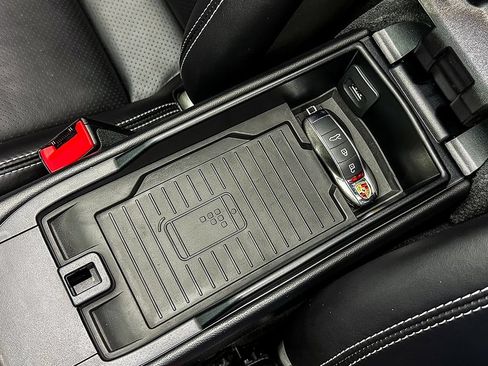 Used 2019 Porsche 911 Speedster RWD image 27