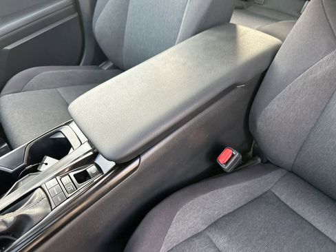 Used 2025 Toyota Camry LE image 19