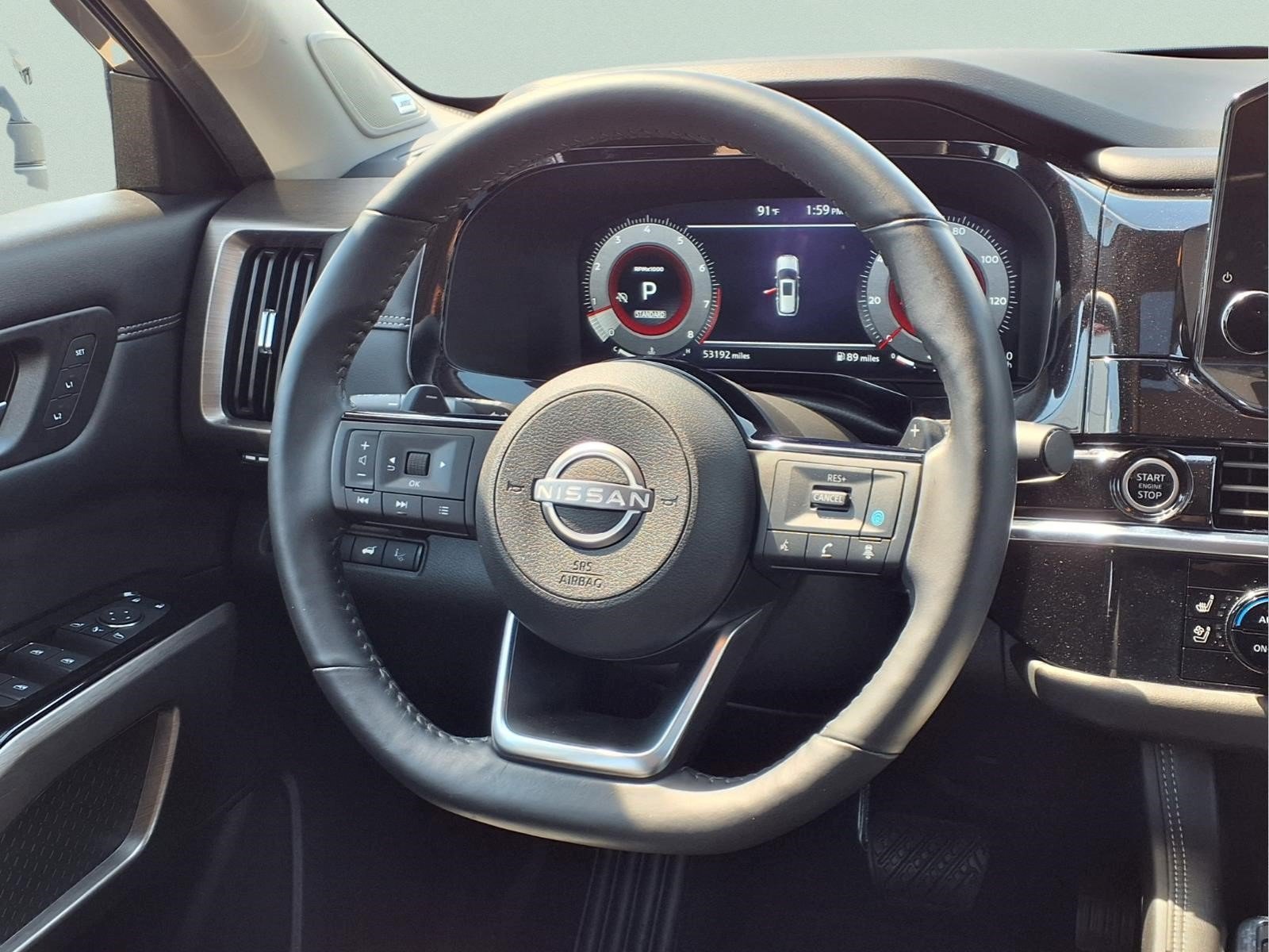 Used 2024 Nissan Pathfinder Platinum FWD image 15