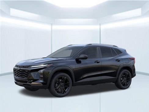 New 2026 Chevrolet Trax ACTIV image 2