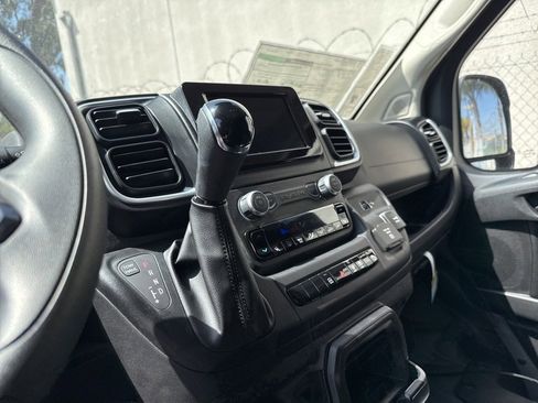 New 2025 RAM ProMaster 2500 w/ Quick Order Package 22G SLT image 14