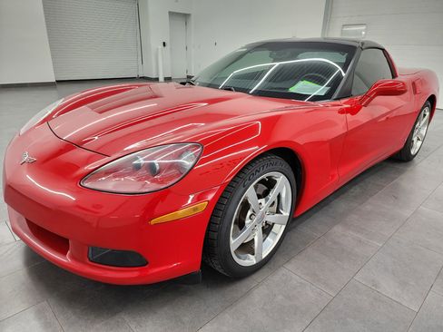Used 2009 Chevrolet Corvette Coupe w/ Preferred Equipment Group RWD image 7
