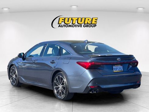 Used 2019 Toyota Avalon Touring image 6