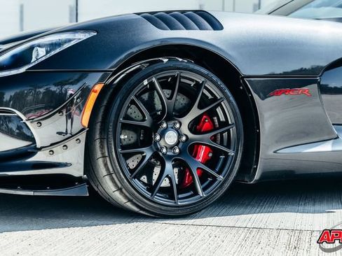 Used 2016 Dodge Viper ACR w/ Extreme Aero Package RWD image 63