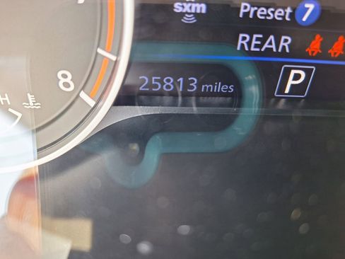 Used 2023 Nissan Altima 2.5 SR w/ SR Premium Package image 19