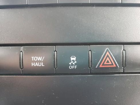 Used 2012 RAM 1500 Express AWD/4WD image 29