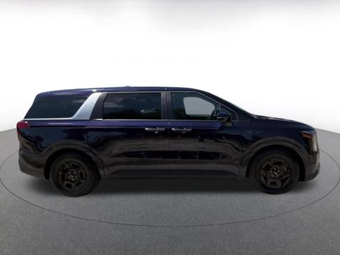 Used 2026 Kia Carnival FWD image 16