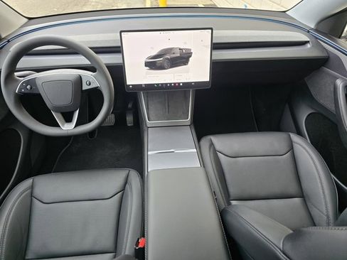 Used 2026 Tesla Model Y Long Range image 2