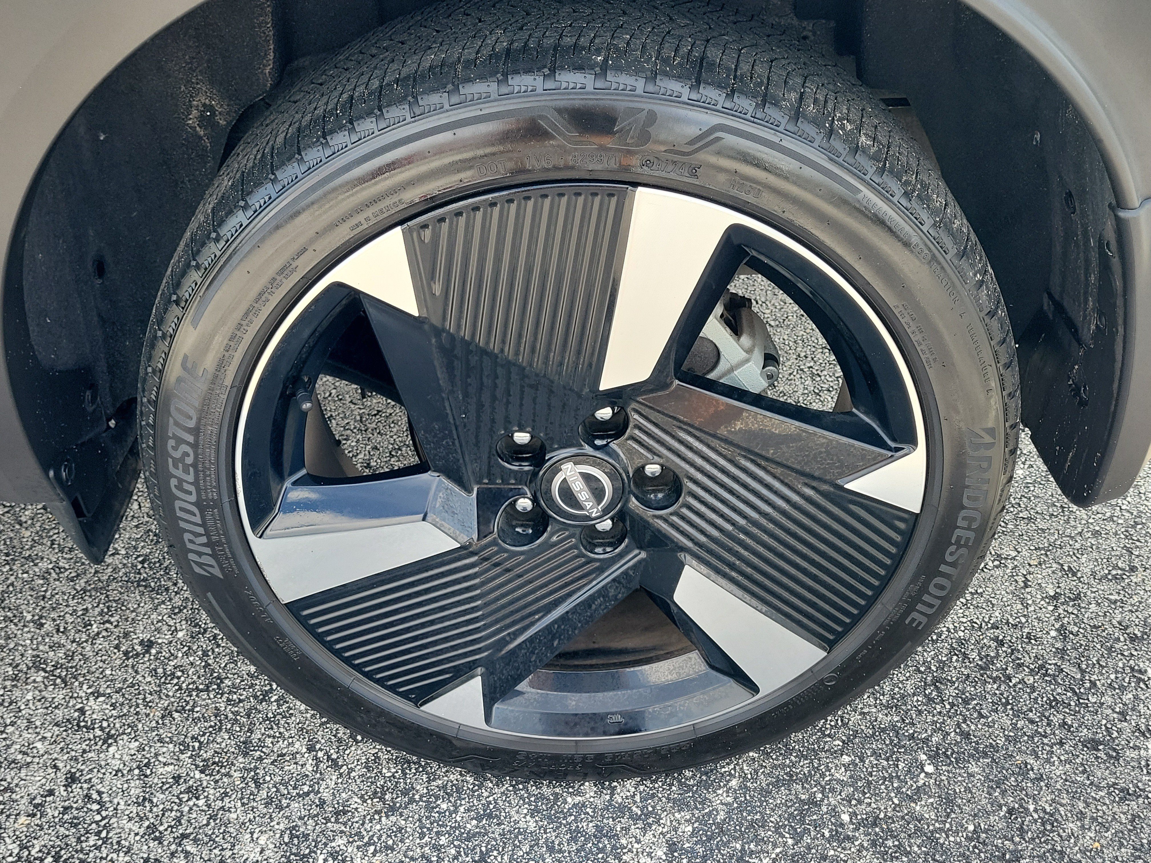 Certified 2025 Nissan Kicks SR w/ SR Premium Package FWD image 9