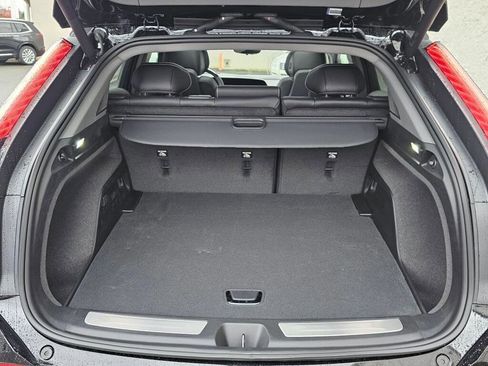 New 2026 Cadillac Optiq Luxury 2 image 8